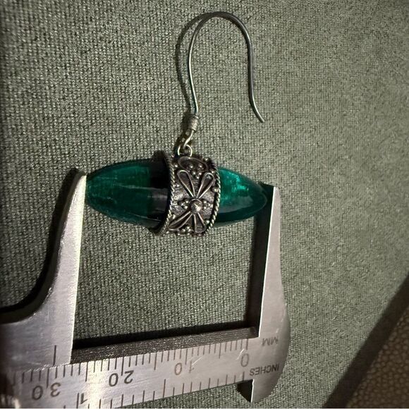 STERLING SILVER GREEN GLASS BALI DROP EARRINGS - Picture 8 of 17